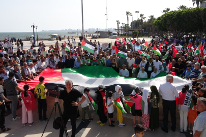 Mersin'de "Büyük Gazze Mitingi" düzenlendi