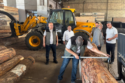 Adana Keresteciler Sitesi’nde tahsis ve standardizasyon sorunları masaya yatırıldı