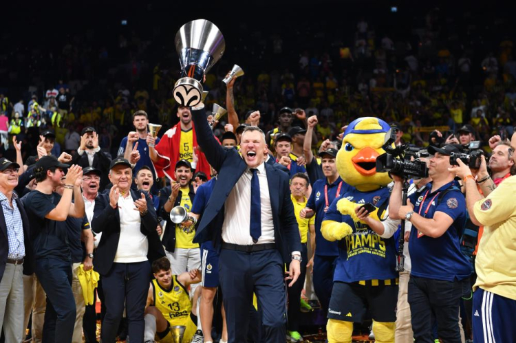 Fenerbahçe , THY Euroleague'de 2. kez şampiyon 3