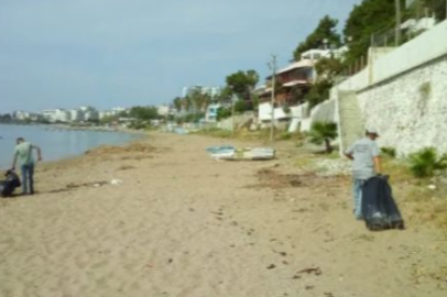 Yumurtalık’ta sahil ve yol kenarları köşe bucak temizlendi