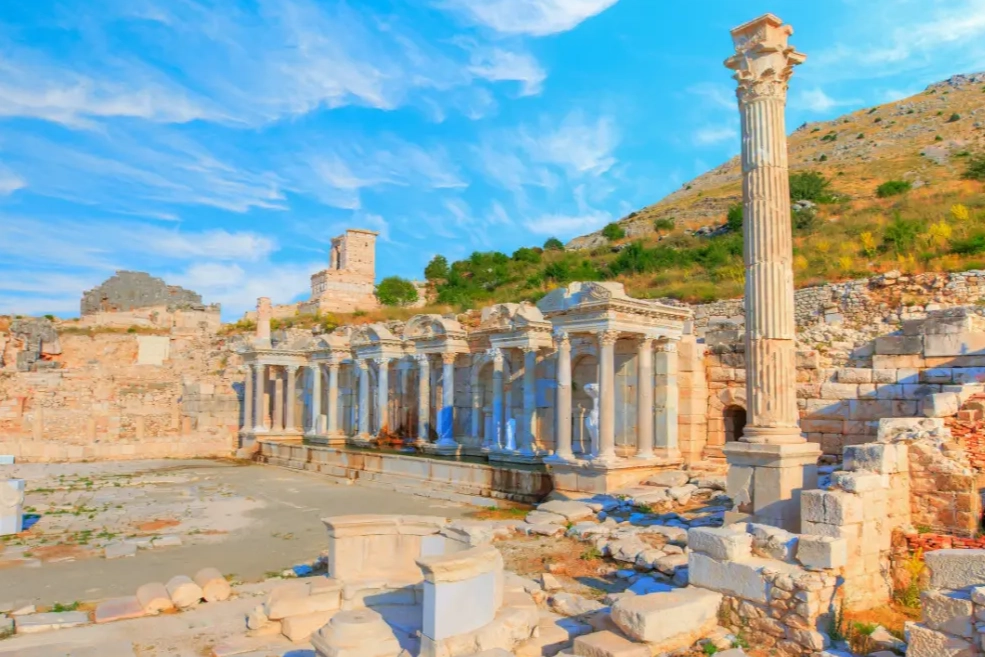 Doğanın ve Tarihin Kucaklaştığı Şehir Burdur