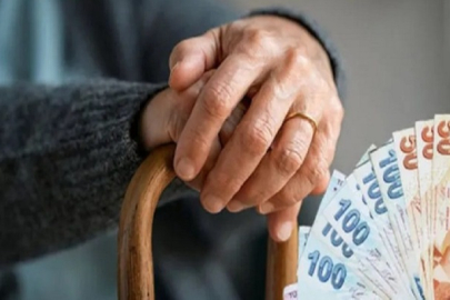 Emekliye 4000 TL bayram ikramiyesi ne zaman yatacak? Ödeme takvimi belli oldu