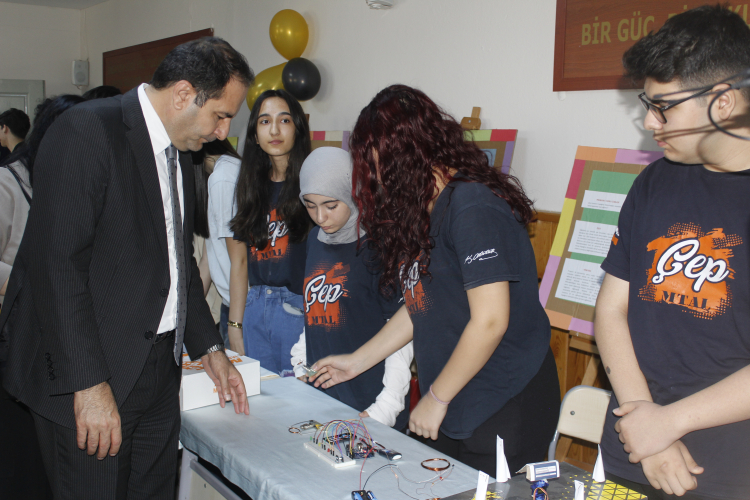 Seyhan ÇEP Ticaret Mesleki ve Teknik Anadolu Lisesi 