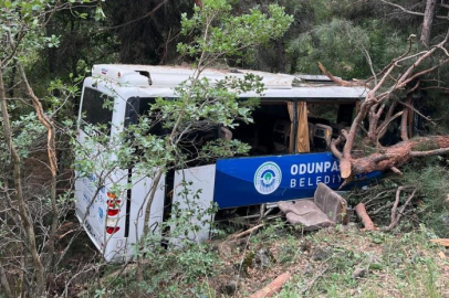 Eskişehir’de gözetmenleri taşıyan midibüs şarampole yuvarlandı: 28 yaralı