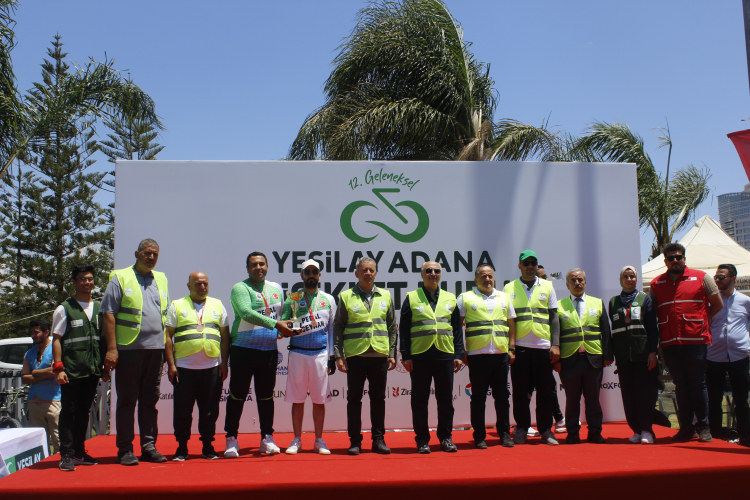 Adana’da 12'nci Geleneksel Yeşilay Bisiklet Turu’nda bağımlılıklara karşı pedal çevrildi