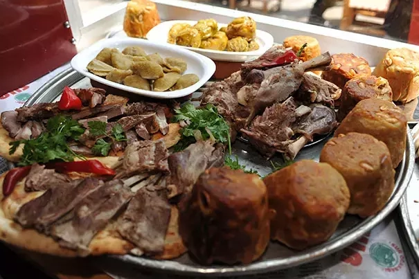 Siirt’in Büyüleyici Atmosferinde Lezzet Keşifi