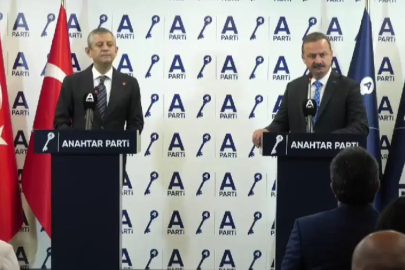 CHP Lideri Özel'den Anahtar Parti Başkanı Ağıralioğlu'na ziyaret