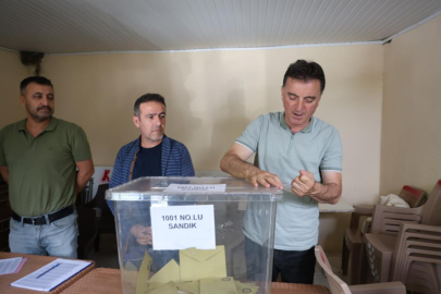 Ölen eşinin yerine muhtar seçildi