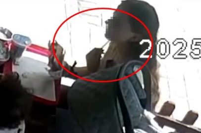 Sakarya'da şaşırtan olay: Tostuna kendi saçını koyup yenisini istedi, kameraya yakalandı