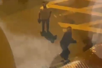 Bayrampaşa’da boşanma dehşeti: Kadının evi taşlandı