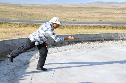 Kırgız Türkleri ata mirası Aşık Oyununu Yozgat’ta yaşatıyor