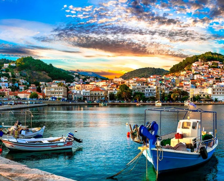 MİDİLLİ – AYVALIK’IN KARŞI KIYISI