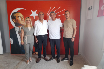 CHP Yumurtalık İlçe Örgütü bayramlaşma töreninde vatandaşlarla buluştu