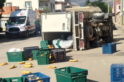 Mersin’in Mut İlçesinde Kamyonetler Çarpıştı: 1 Yaralı