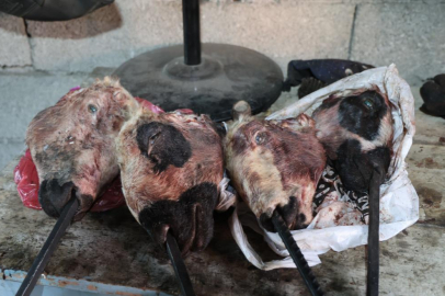 Adana’da 100 derecelik ocakta bayram mesaisi