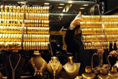 Cumhuriyet Altını ve Çeyrek Altın Fiyatları Bayramda Nasıl Seyrediyor?