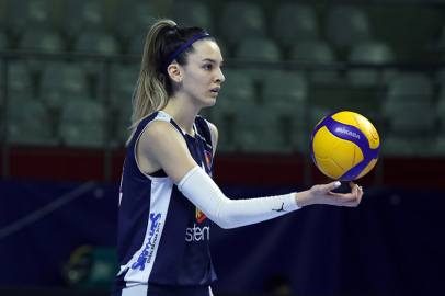 Galatasaray ve Milli Takımın parlayan yıldızı: Alexia Carutasu kimdir?