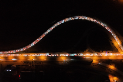 43 İlin geçiş noktasında bayram yoğunluğu: Trafik havadan görüntülendi