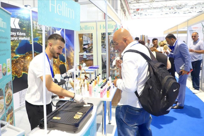 Bakü'de '2. Türk Ticaret Fuarı' açıldı