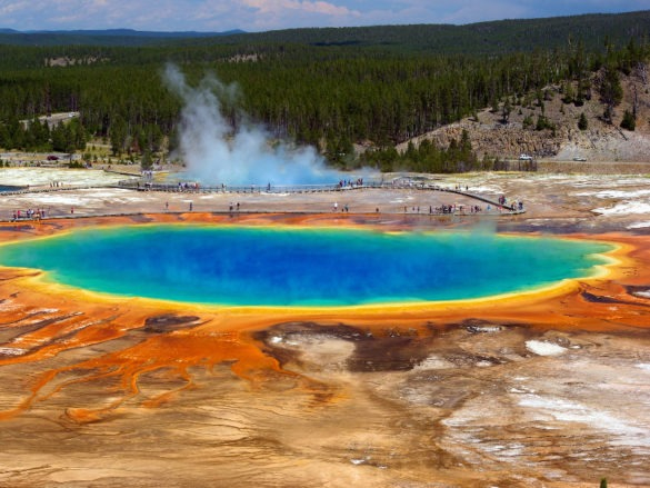 Büyük Prizmatik Kaplıca Gölü – ABD: Gökkuşağının Yere İndiği Yer!
