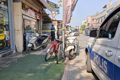 Adana'da dehşet! Genç oğul, annesini kebapçıda bıçaklayarak katletti!