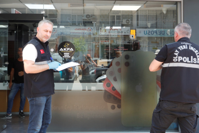 Antalya’da haraç alamayan şahıslar iş yerini kurşunladı