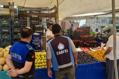 Yumurtalık Belediyesi zabıta ekipleri, pazar denetimlerini aralıksız sürdürüyor