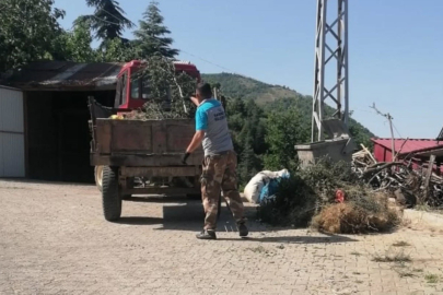 Bayram sonrası Saimbeyli’de hijyen seferberliği: Sokaklar temizlendi, çöpler dezenfekte edildi