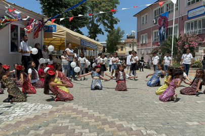 Gönülden dikilen kostümlerle gönüllere dokundu