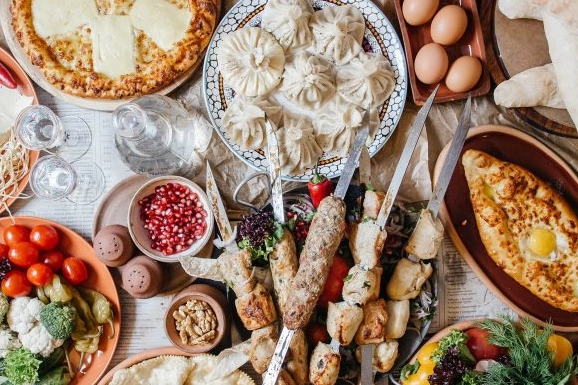 Gürcistan Mutfağının Zenginliği ve Öne Çıkan Lezzetleri