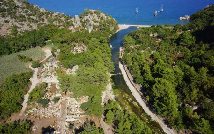 MİTOLOJİYLE İÇ İÇE BİR DOĞA HARİKASI