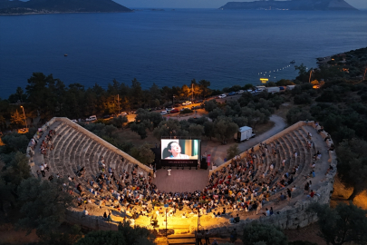 4. Kaş Uluslararası Film Festivali Antik tiyatroda açıldı