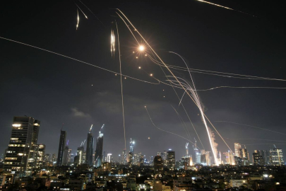 İran’dan İsrail’e Füze saldırısı