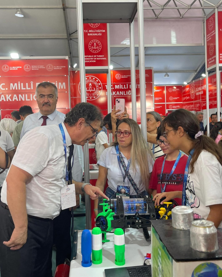 Yüreğir BİLSEM'e ‘Yeşil Bayrak’ ödülü 4