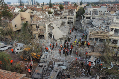 İran’dan İsrail’e “Gerçek Vaad 3” Operasyonu: Yoğun füze ve İHA saldırıları