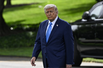 ABD Başkanı Trump, İran-İsrail çatışmasına ilişkin "Bazen işleri kendi aralarında halletmeleri gerekiyor" dedi.