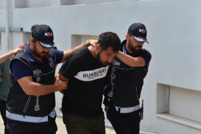 Adana’da tarım ekipmanlarının içine gizlenmiş 420 ruhsatsız tabanca ele geçirildi