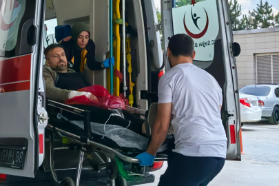 Bursa’da işçi ağaç keserken elini motorlu testereyle kesti