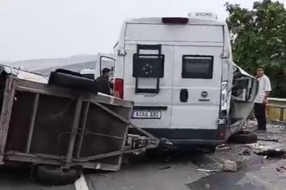 TAG otoyolu'nda karavan kamyonete arkadan çarptı: 1 ölü, 1 yaralı