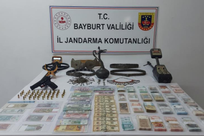 Bayburt merkezli 13 ilde kaçakçılık operasyonu