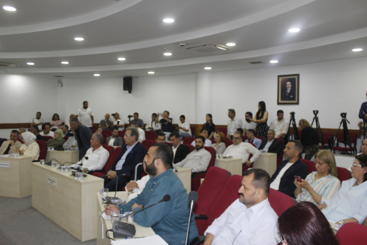 Seyhan Belediyesi’nde Başkan vekili Hasibe Akkan oldu