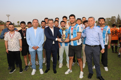 Çukurova Üniversitesi’nde Meral Delen Ünilig coşkuyla sona erdi