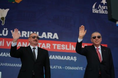 Deprem yaraları sarılıyor: Erdoğan ve Aliyev 250 bininci konutu teslim etti