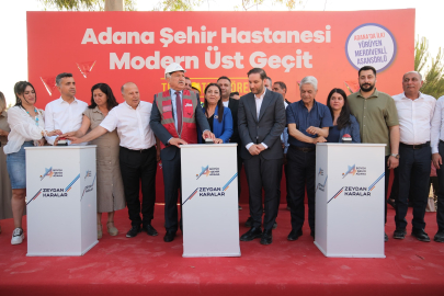 Adana’nın ilk yürüyen merdivenli yaya üst geçidinin temeli atıldı