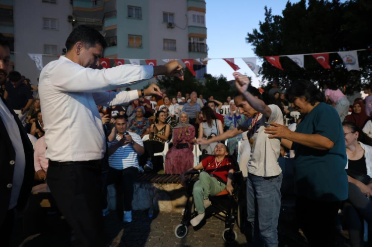 Kozan’da 3 dev projenin temeli atıldı! İsmet Atlı Er Meydanı, hayvan barınağı ve kültür evi geliyor 3
