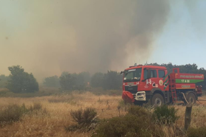 Çanakkale Ezine’de tarım arazisinde yangın: Havadan ve karadan müdahale başladı