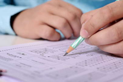 AYT’deki “makber, tecessüs, suizan ve cimâ” kelimeleri sosyal medyada gündem oldu