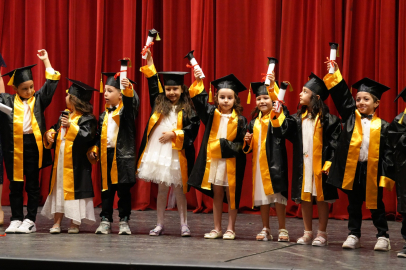 Çukurova Belediyesi kreşlerinde mezuniyet coşkusu