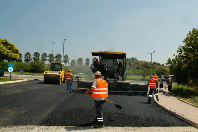 Zeydan Karalar:  “Geçen dönem 3 milyon  100 bin ton asfalt döktük”