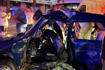 Adapazarı’nda duble yolda feci kaza: 1’i ağır 5 yaralı
